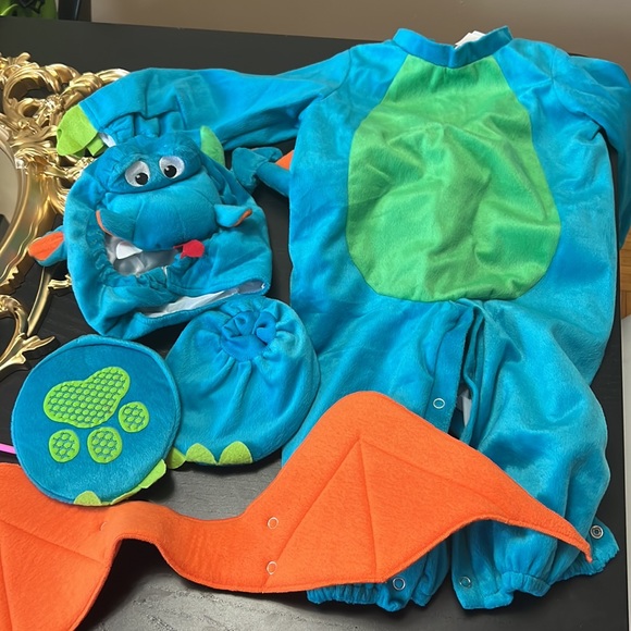 Dinky dragon 18-24 months costume - Picture 3 of 5